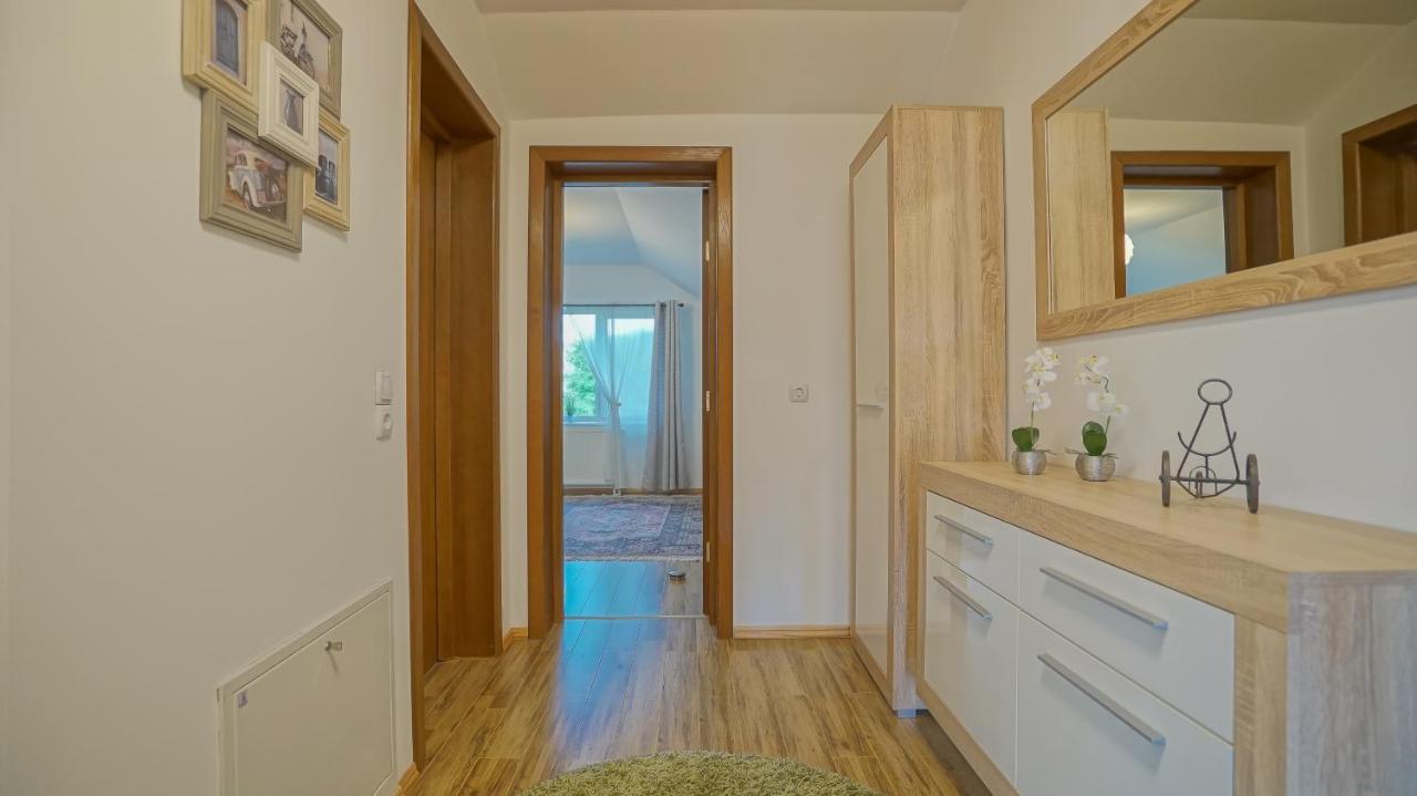 Vilux With Indoor Private Parking Apartamento