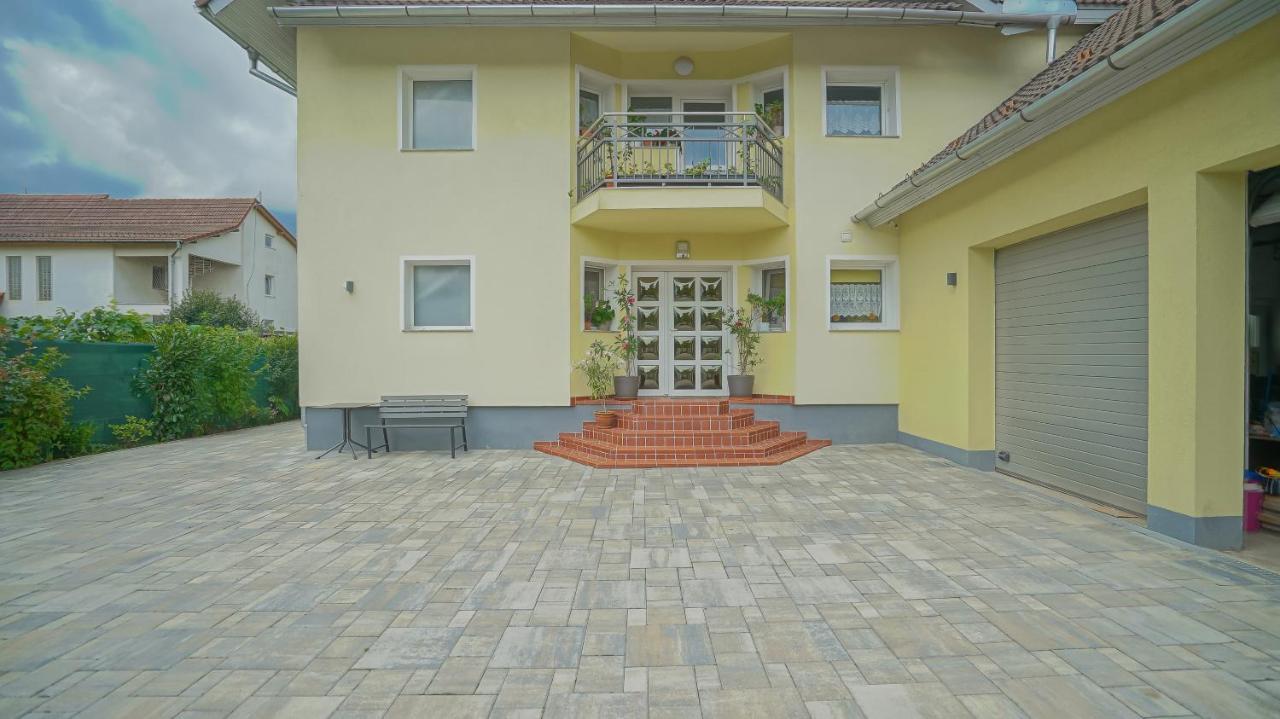 Appartamento Vilux With Indoor Private Parking