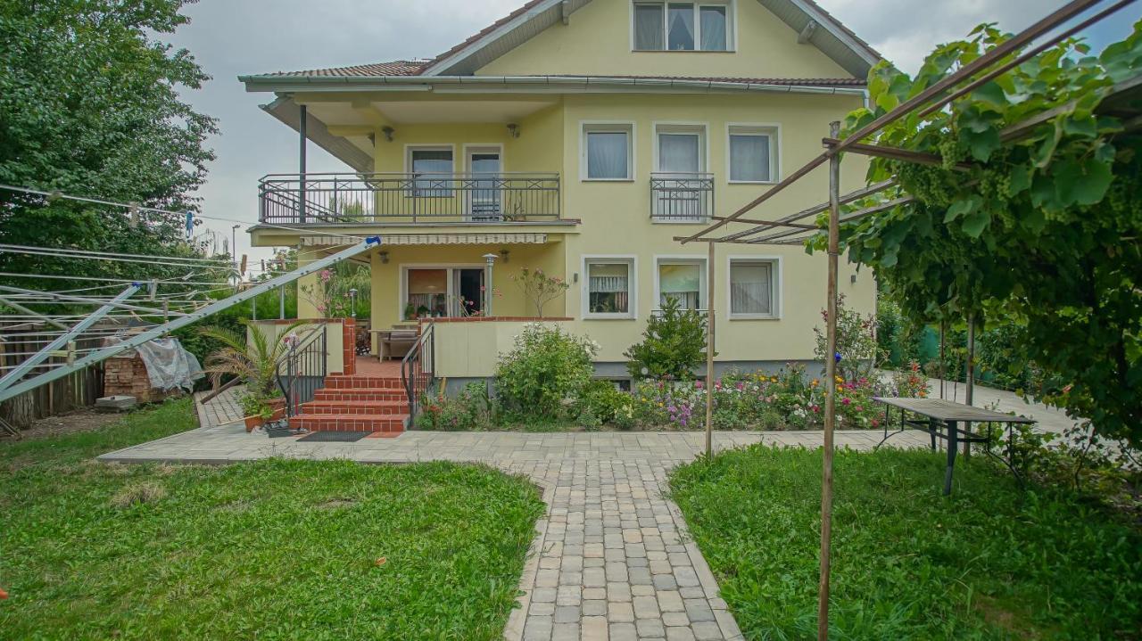 Appartamento Vilux With Indoor Private Parking Braşov