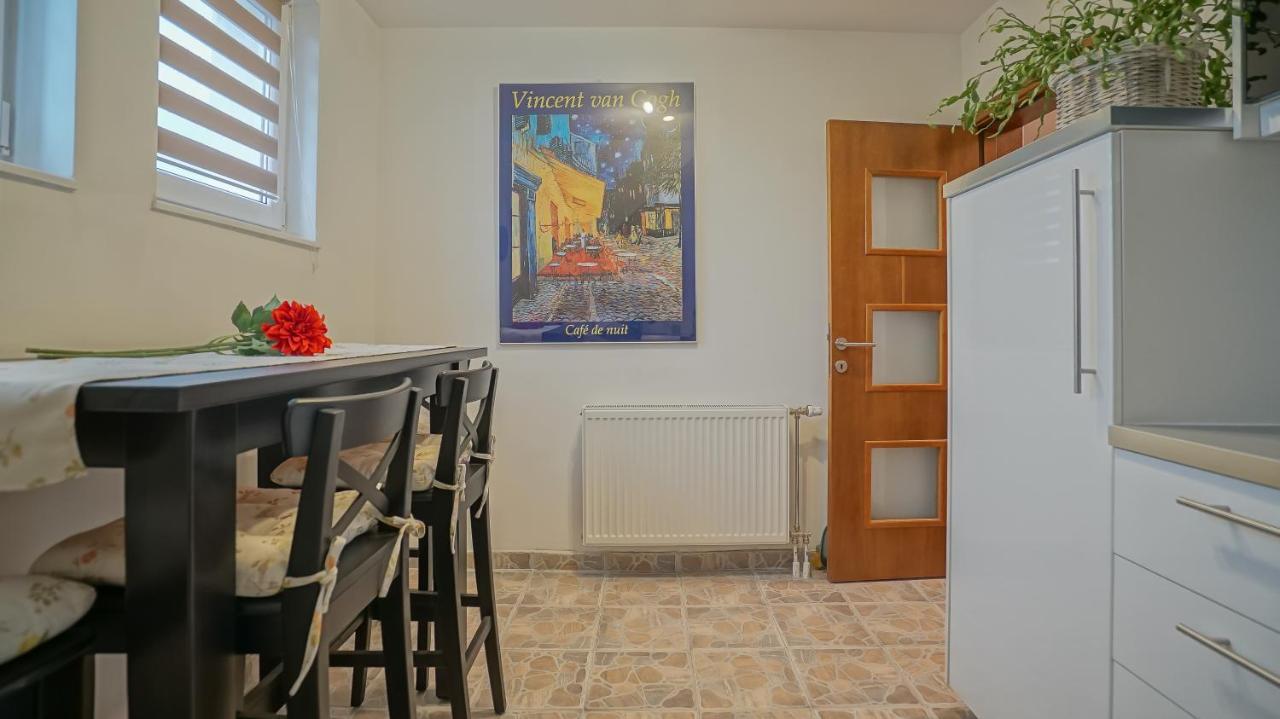 Vilux With Indoor Private Parking Apartamento