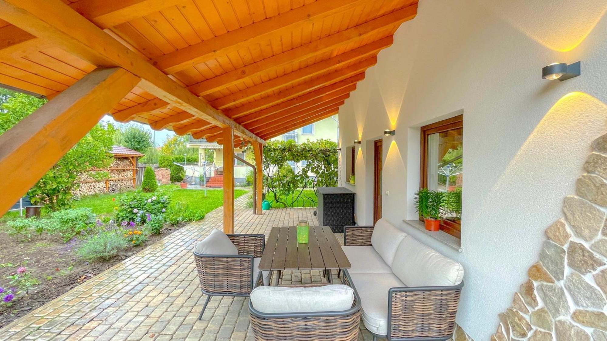 Vilux With Indoor Private Parking Apartamento Braşov